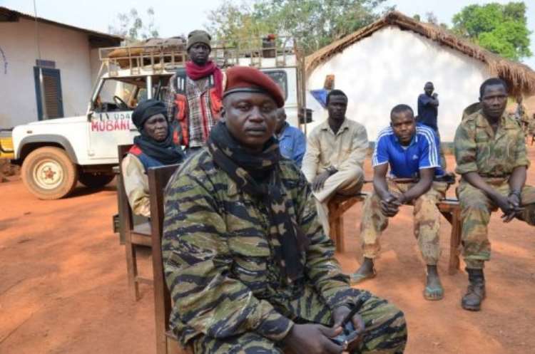 <b> Seleka juru bicara dan pemimpin pemberontak militer, Kolonel Christian Djouma Narkoyo di Grimari, 18 Januari 2013.  Oleh Patrick Fort (AFP / File) </ b>