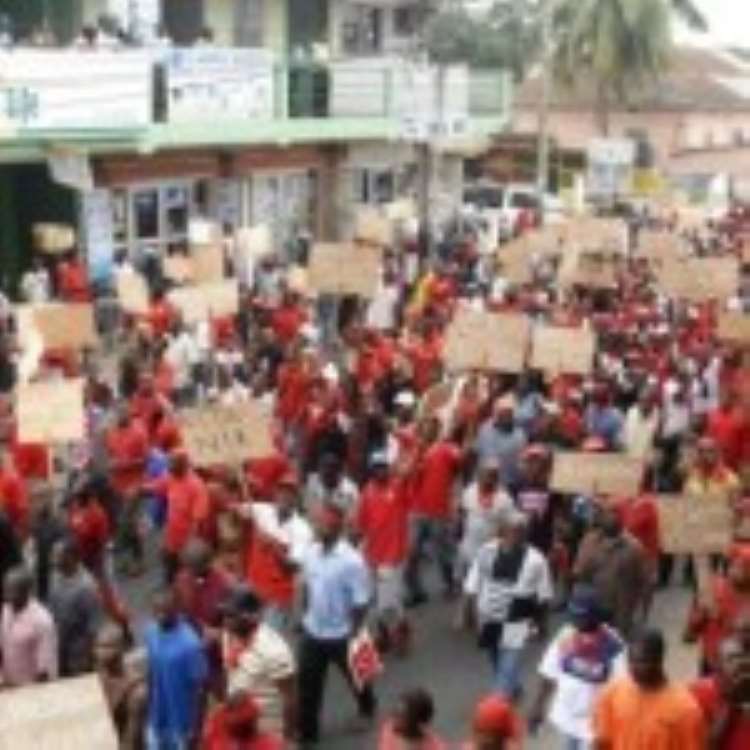Demo Hits Mahama In Kumasi  Thumb
